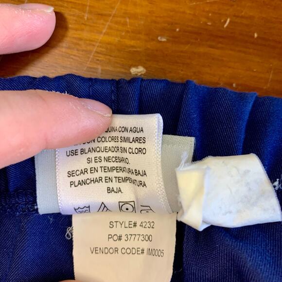 Blue Grey's Anatomy Scrubs - Picture 7 of 8